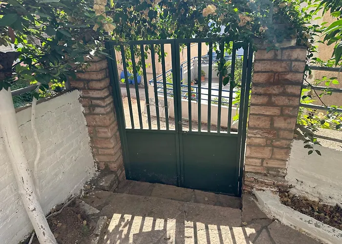 Pandora Daire Saranda